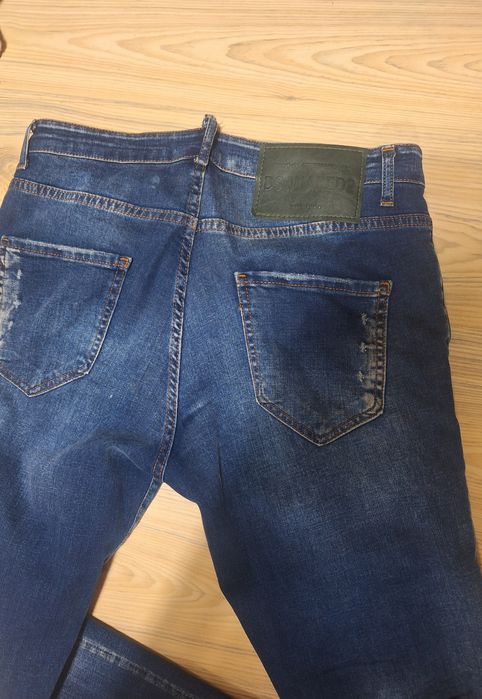 Vand bulgi dsquared2