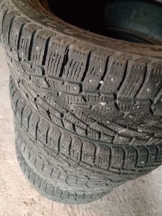 Продам шины комплект