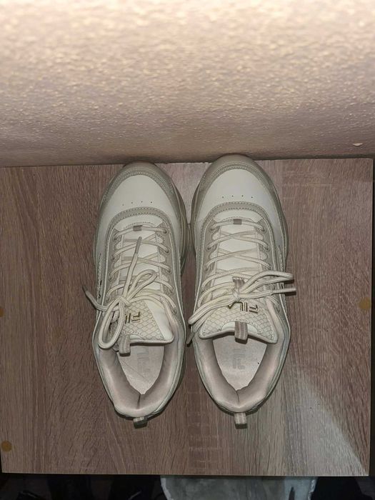 Дамски маратонки Fila, 39 номер
