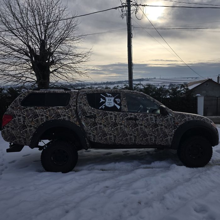 Vând Mitsubishi L200