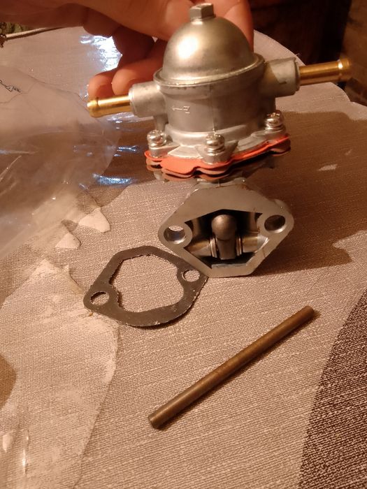 Продам механический бензонасос