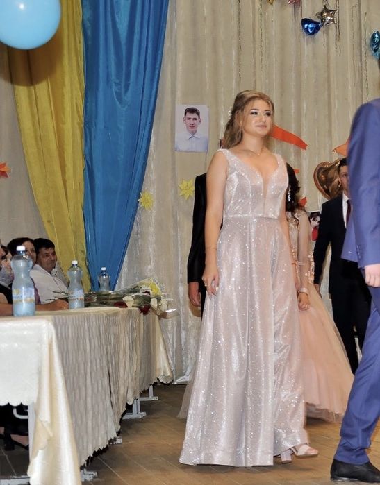 Официална рокля