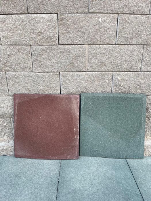 Резиновые плитки для улицы и сада