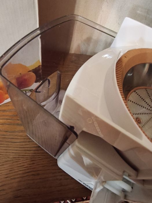 Соковыжималка б/у