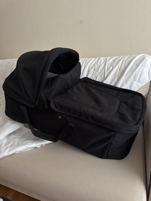 Кош за новородено Maclaren Soft XLR Black/Champagne ново!!