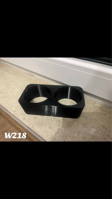 Поставка за чаши за Mercedes w203,w204,w218 и w221