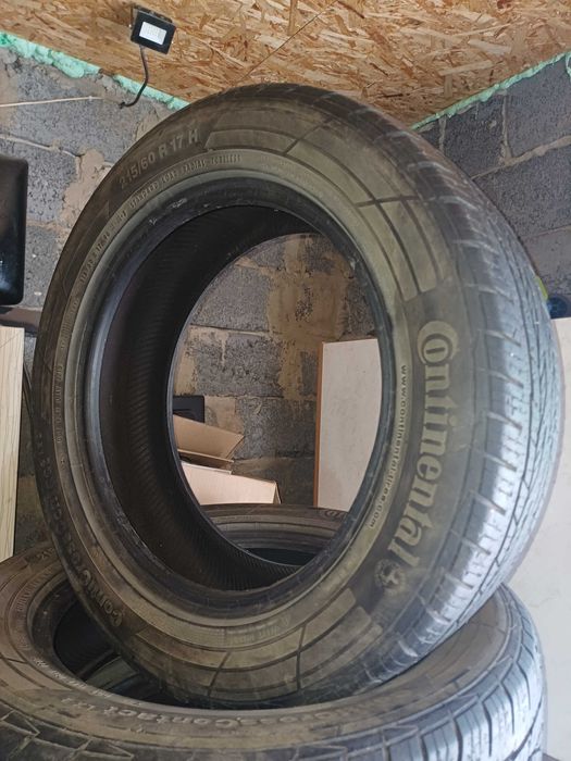 Продам комплект шин б/у 215/60R17