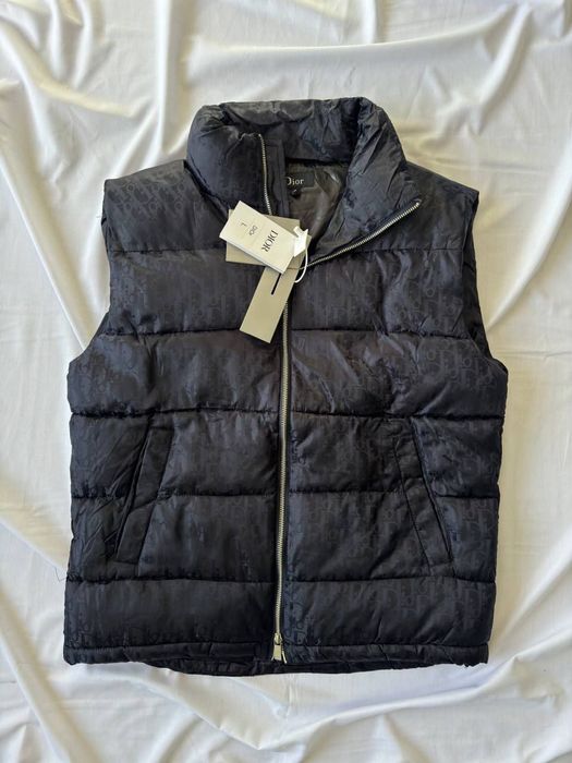 Жилетка Dior в наличии