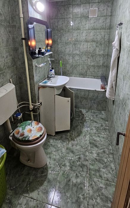 Apartament cu 3 camere