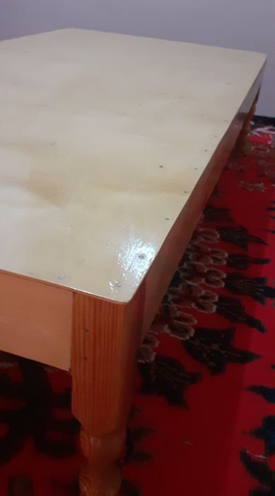 Yangi yasalgan Xontaxta  sotiladi 75 x 150 sm , 2 x 1 m