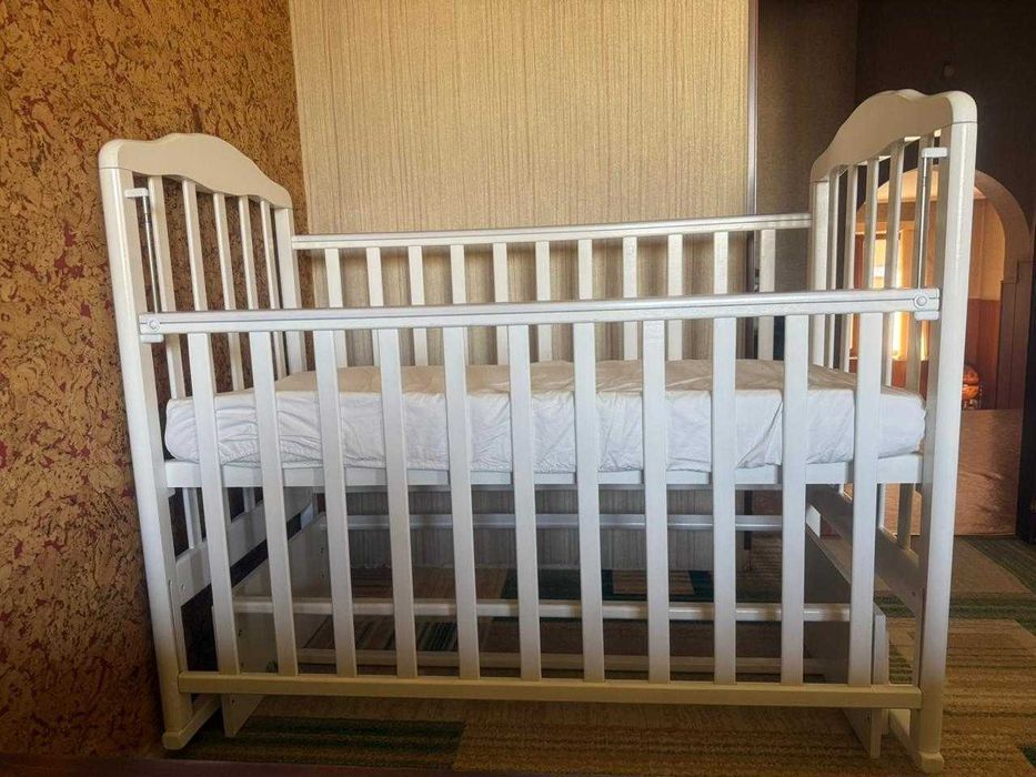 Манеж бу в отличном состоянии