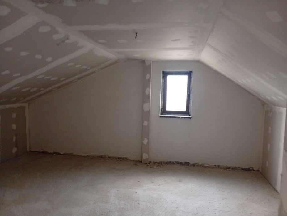 Casa Sendreni 105000 euro 240mp utili 460mp teren