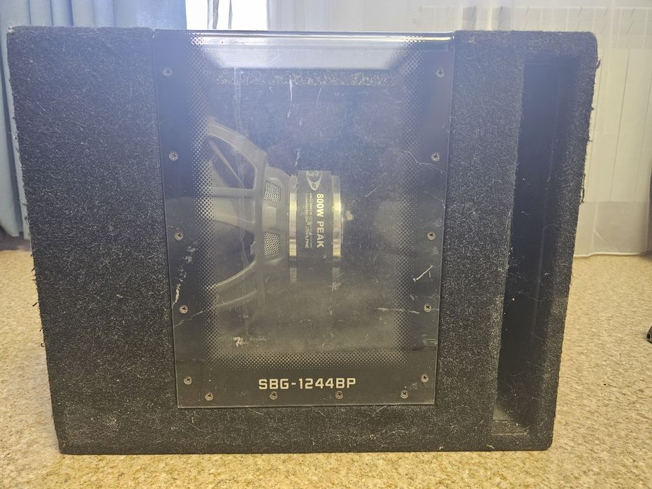 Продам сабуфер с усилителем