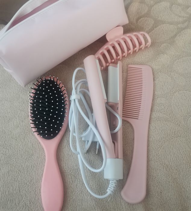 Преса за коса, мини вариант, в комплект.