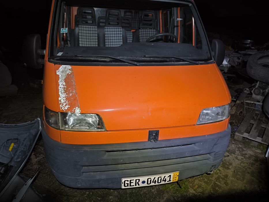 Фият дукато На части тристранен товарач