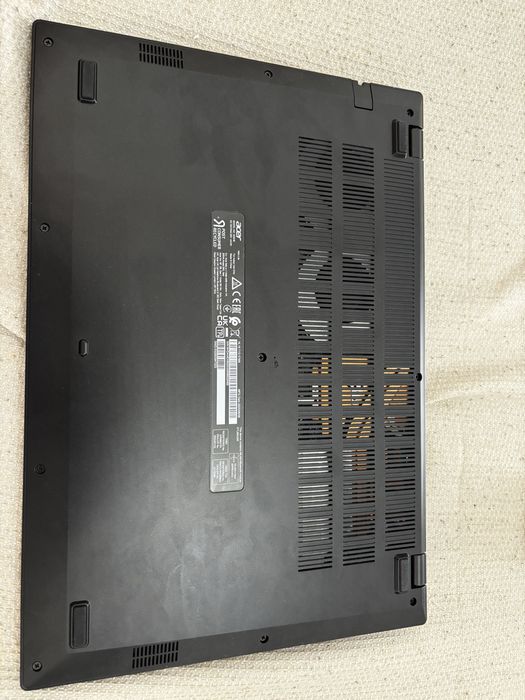 Laptop Gaming Acer Nitro Lite 16 - i5 Gen 13, RTX 3050 6GB, 16GB DDR5, 165Hz (Garanție eMAG)