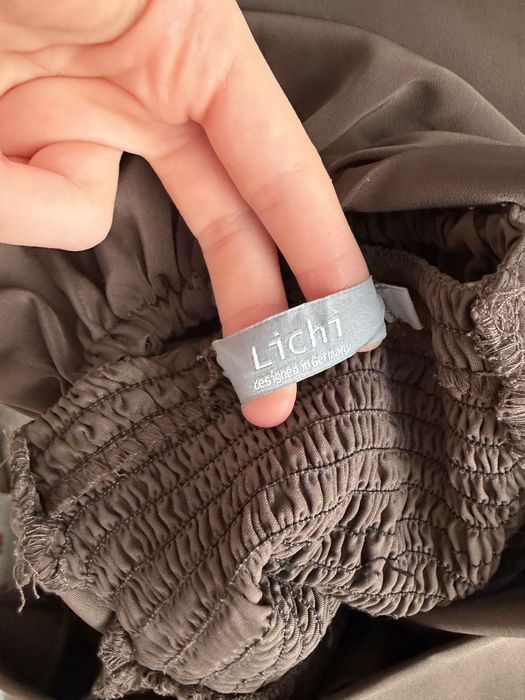 Платья от Lichi бренда.