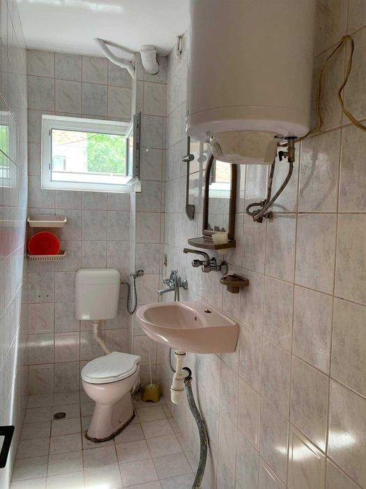 Дава се под наем Двустаен апартамент в Бургас, Лазур - 70 кв.м за 153 € - Снимка #4