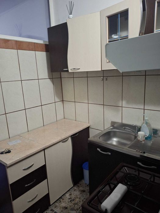 Inchiriez garsoniera