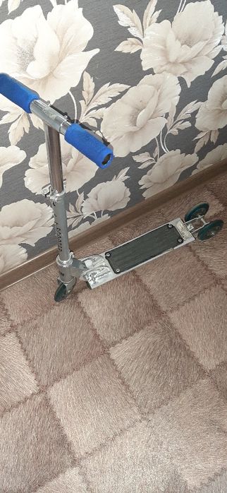 Самокат детский Скутер