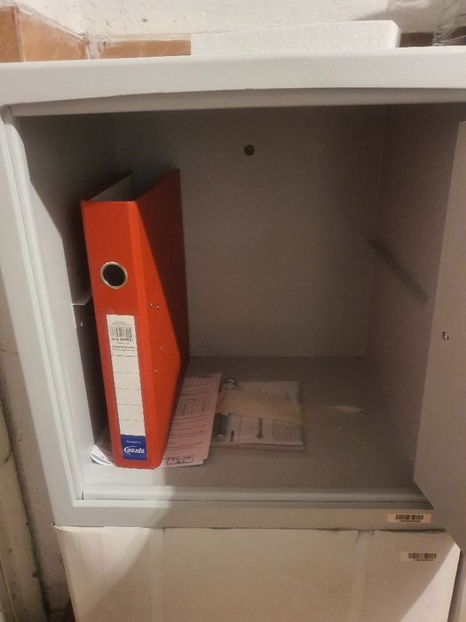 Сейф-каса АSK -46.EL  Чисто нова!!!