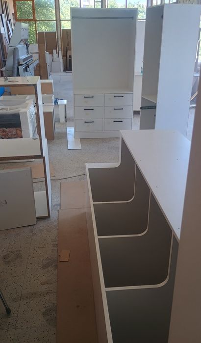 Мебели по поръчка