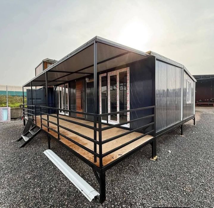 Vând casa pe structura metalica 10x7