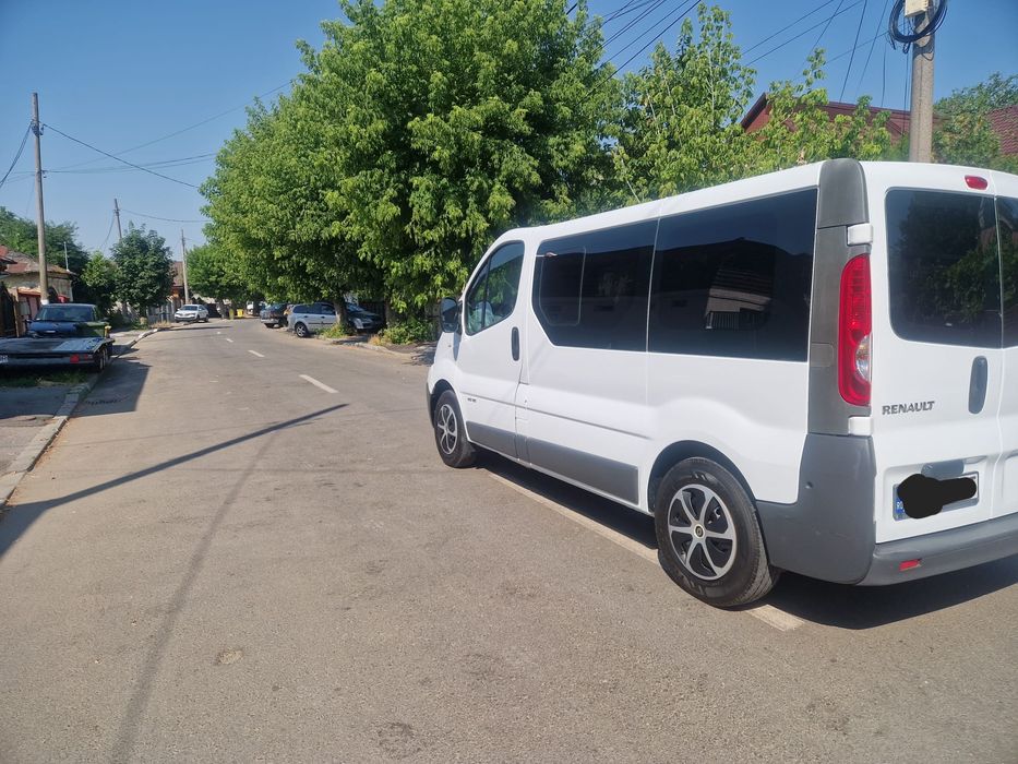 RENAULT Trafic 2012 — imagine 3