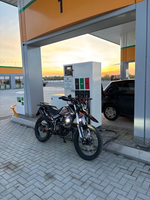 Мотоцикл 250кубб