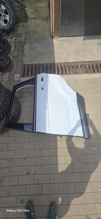 Usi range rover evoque stanga cu avarie vezi poze