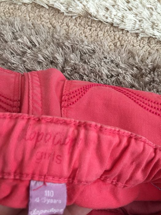 Детски панталони: United colors of Benetton