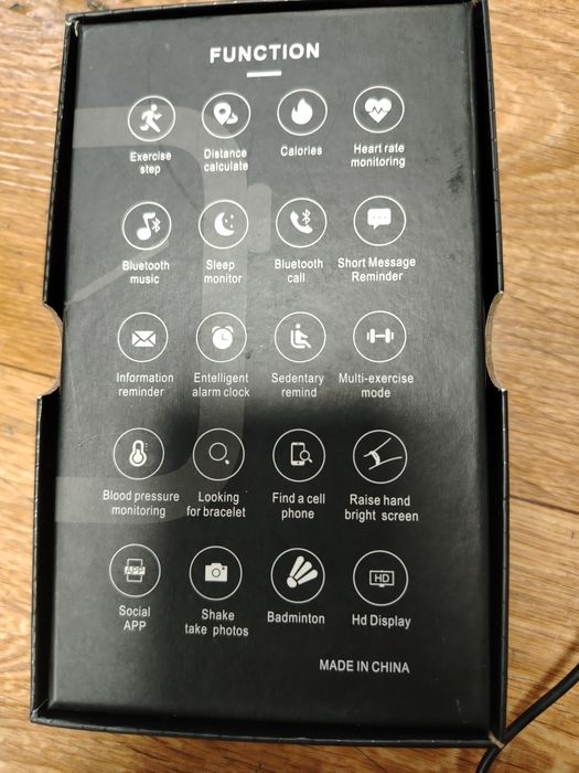 Смарт часовник нов