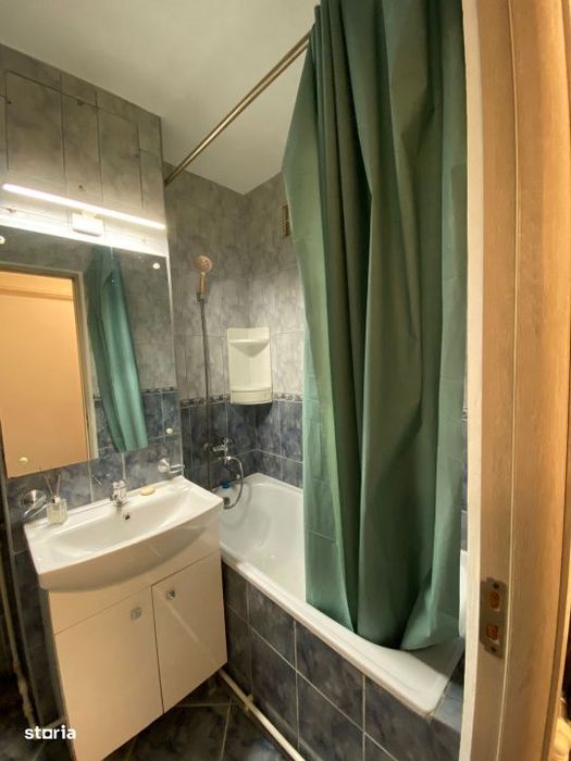 Apartament decomandat, 54 mp, zona Centrala