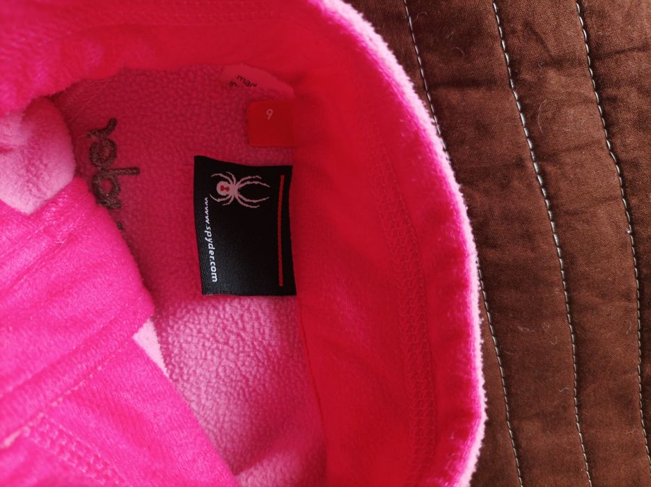 Зимни блузи на Spyder