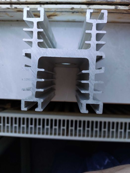 Vand radiator aluminiu