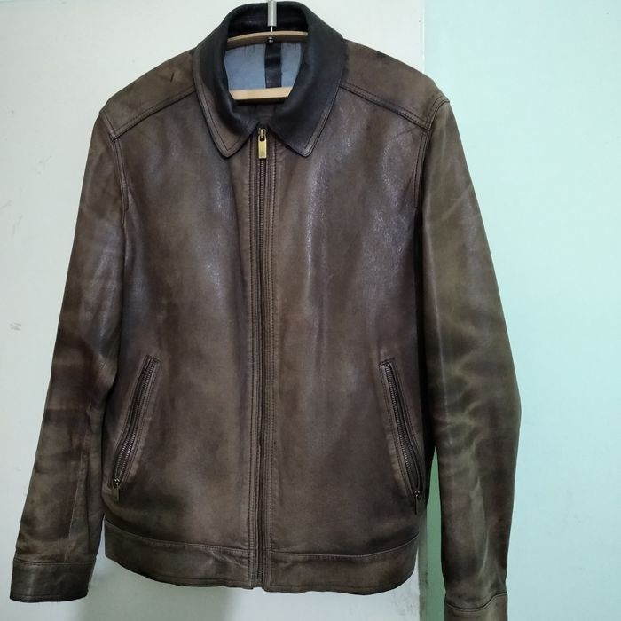 Натуральные кожаные куртки.