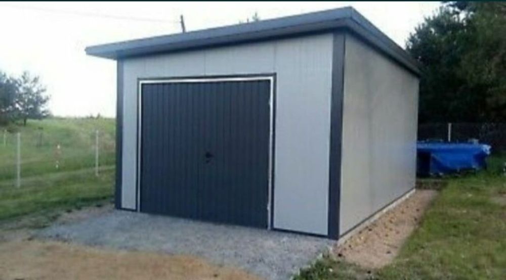 Garaje auto din structura metalica si panou sandwich termoizolant