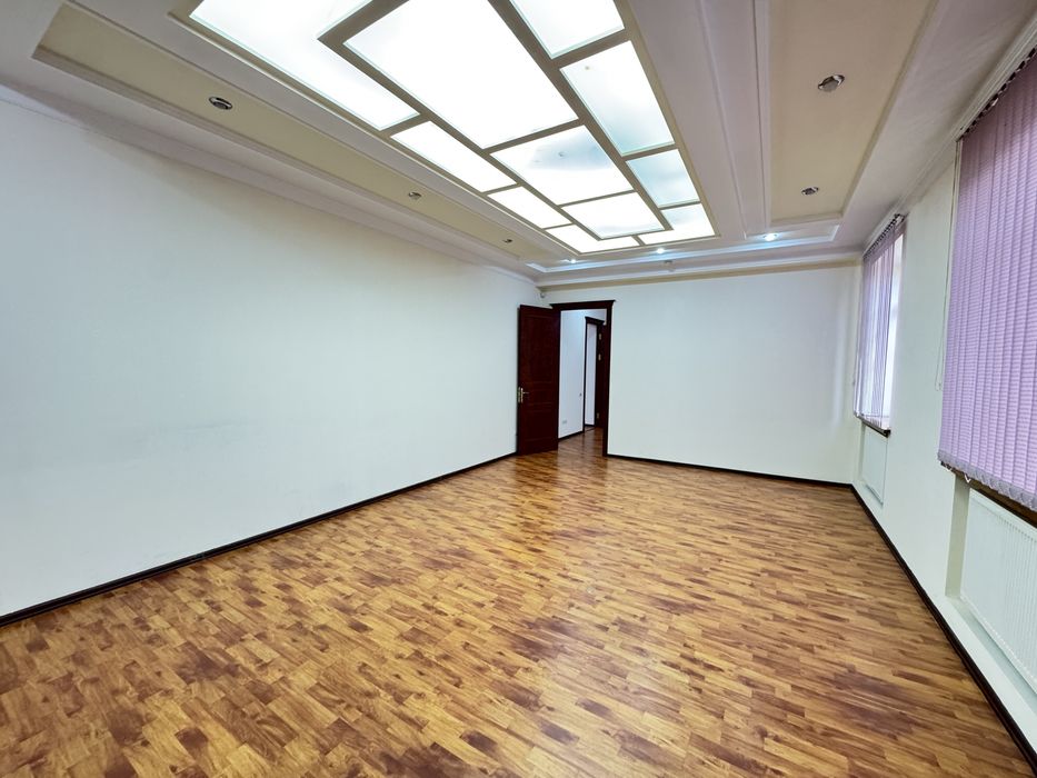 Аренда под офис Частный дом, Центр Ш. Руставелли