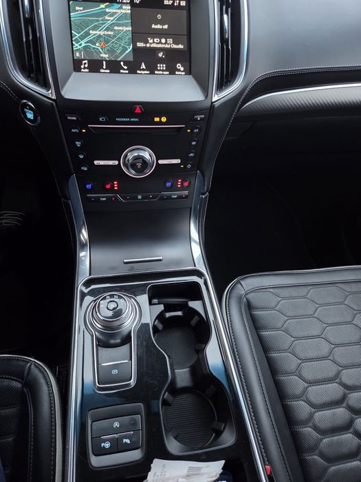 Vând FORD EDGE VIGNALE 2020,Diesel 2.0, 240cp,automata,4×4,25000euro