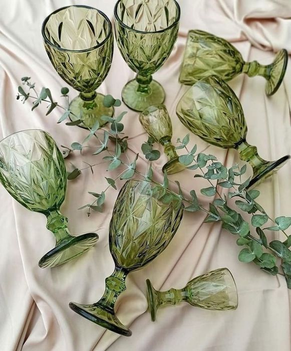 Аренда столов и стульев