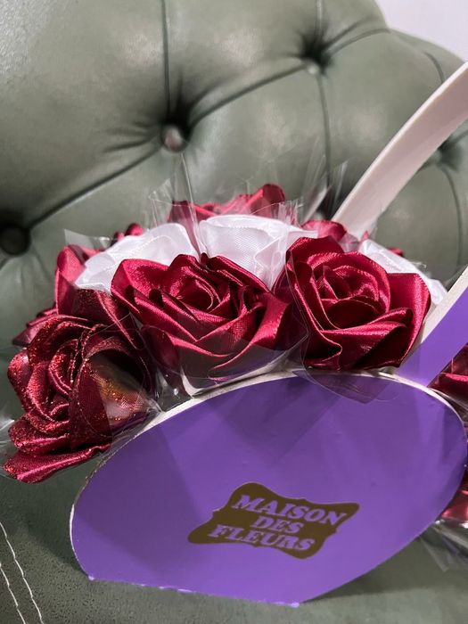 Розы из атласных лент есть готовые в наличии