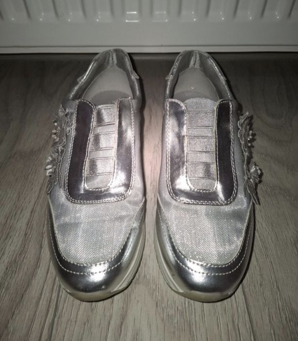 Pantofi dama    .