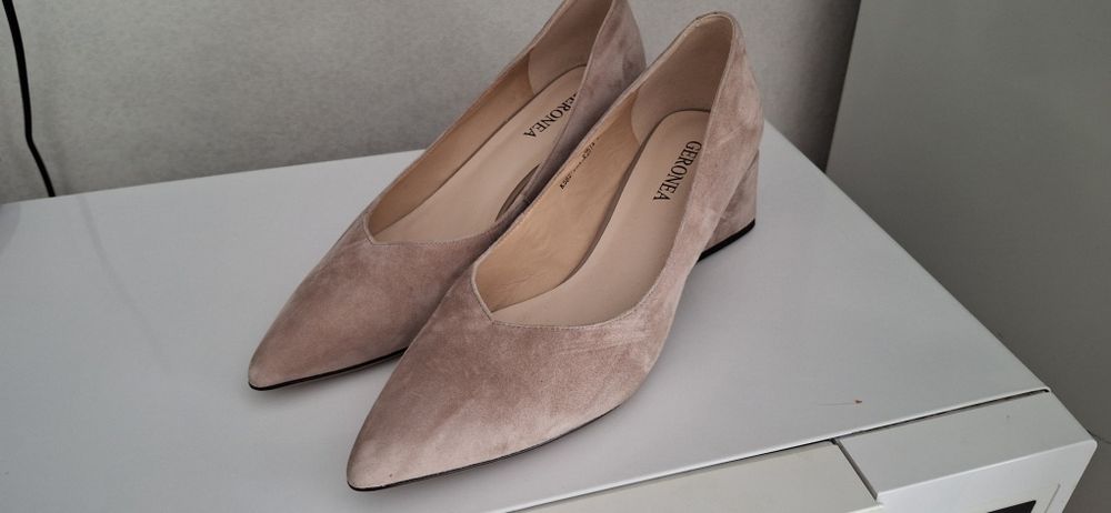 Продам новые туфли