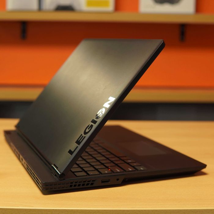 Lenovo Legion Y530-15ICH i5-8300h, 16GB RAM, 1TB HDD + 512GB SSD, RTX 1050 Ti 4GB, Negru, 12 LUNI GARANTIE