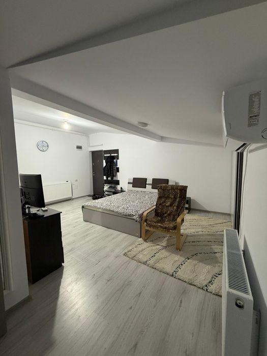 Inchiriez garsoniera 43 m^2 Dobroești + loc de parcare suprateran