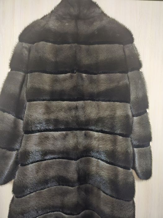 Продам норковую шубу