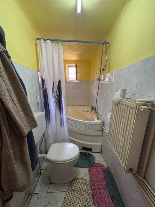 Casa in Chinari, 8 km de Tg Mures 90000 euro