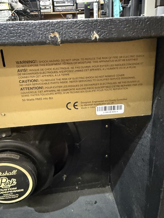 Китарно кубе MANSHALL 90w