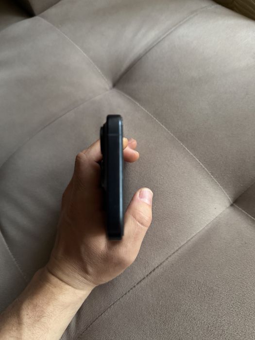 Iphone 15 pro 128 mb