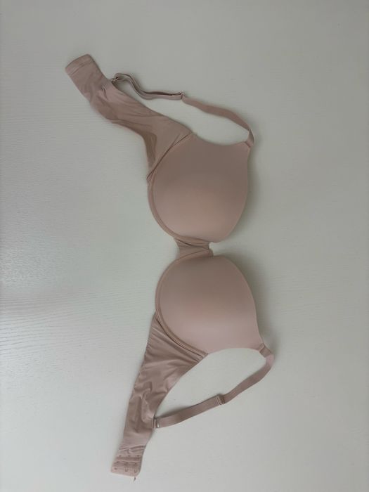 Бюстгальтер 95D UNIQLO